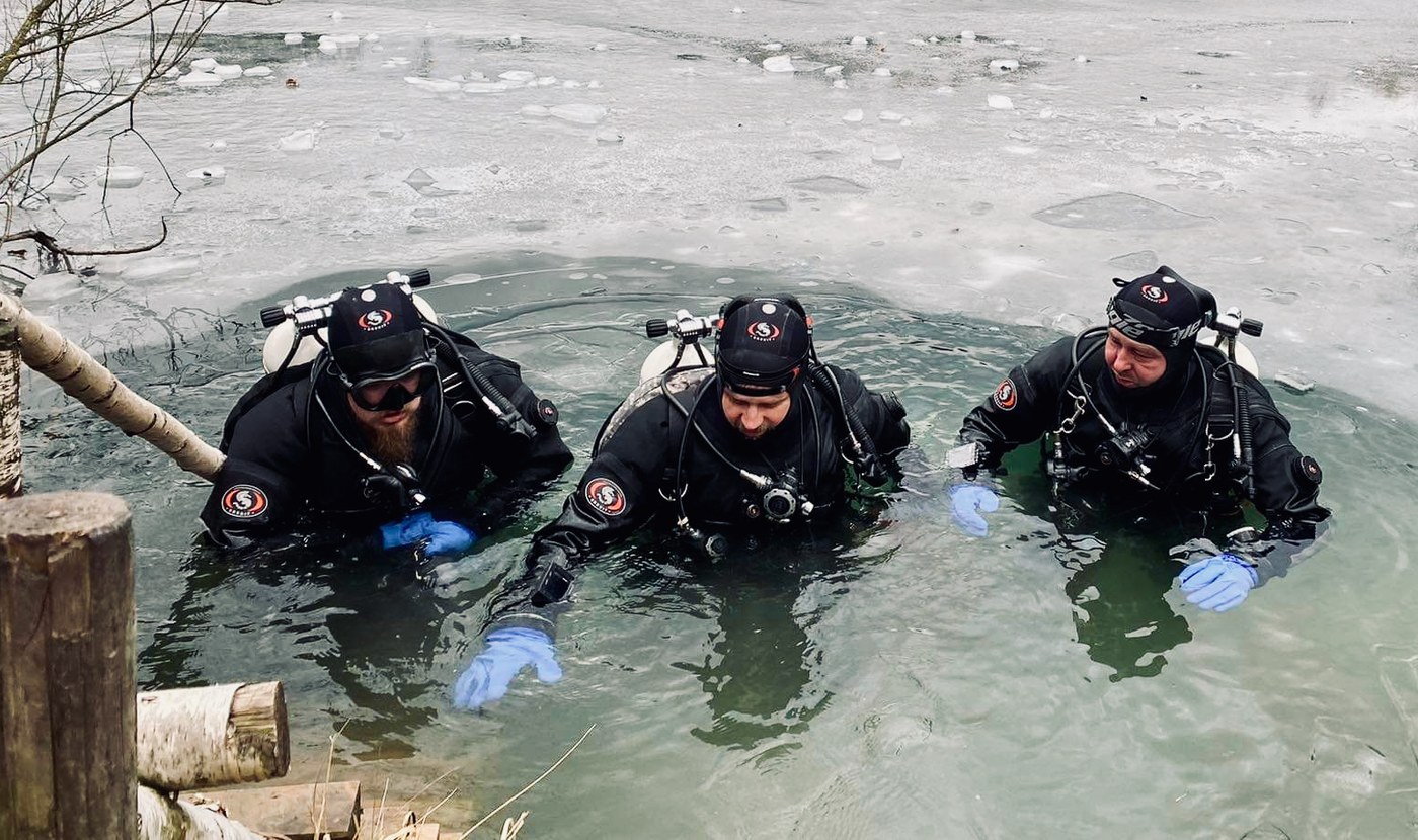 Ice Diving — Potápění pod ledem