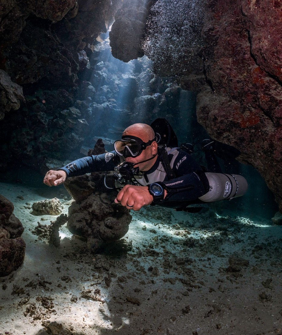 Sidemount Diver